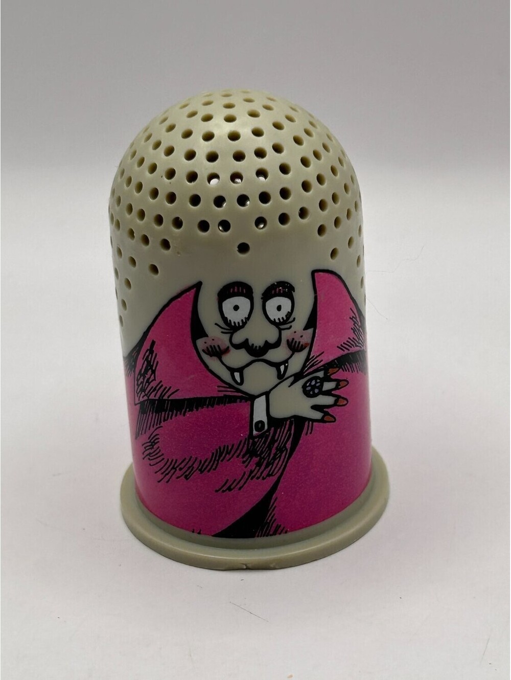 Kenner Give-a-Show Projector Dracula Slide Cap toy Count Pink 1980
